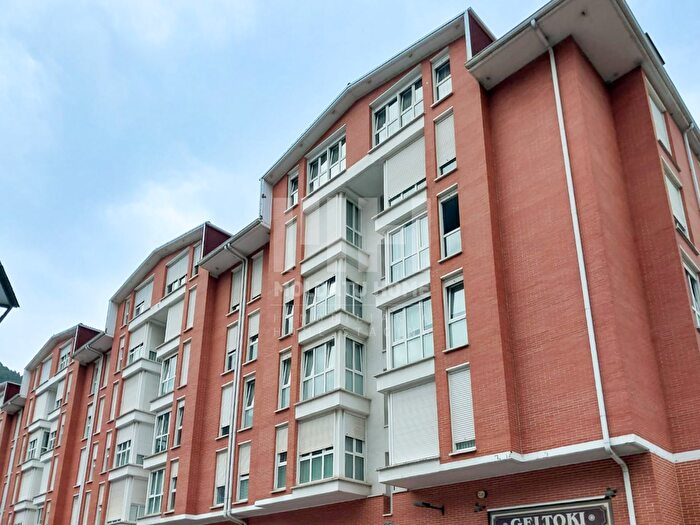 Piso en venta en Alonsotegi, Bizkaia de 3 habitaciones