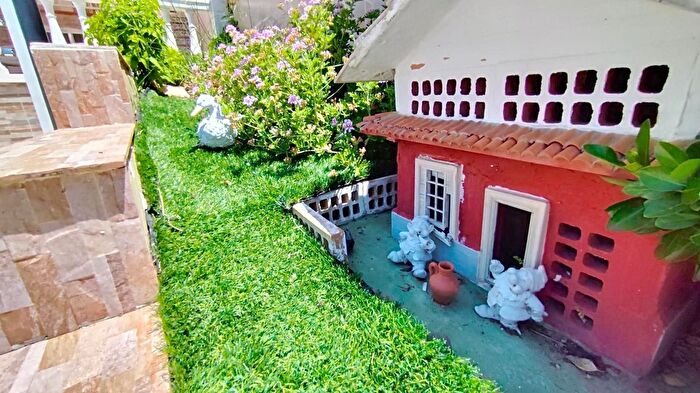 Casas en venta y pisos alquiler - 2