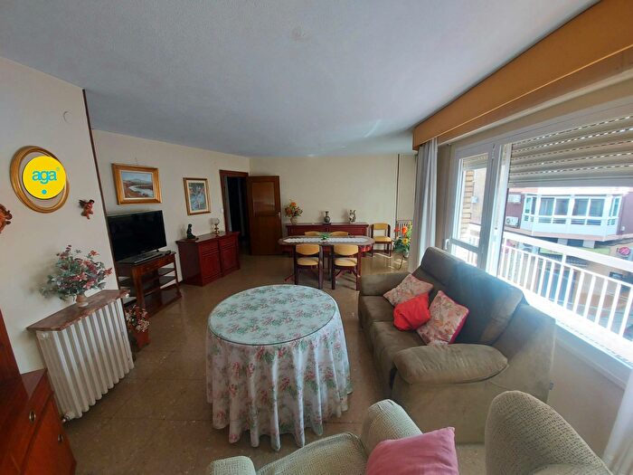 Casas en venta y pisos alquiler - 3