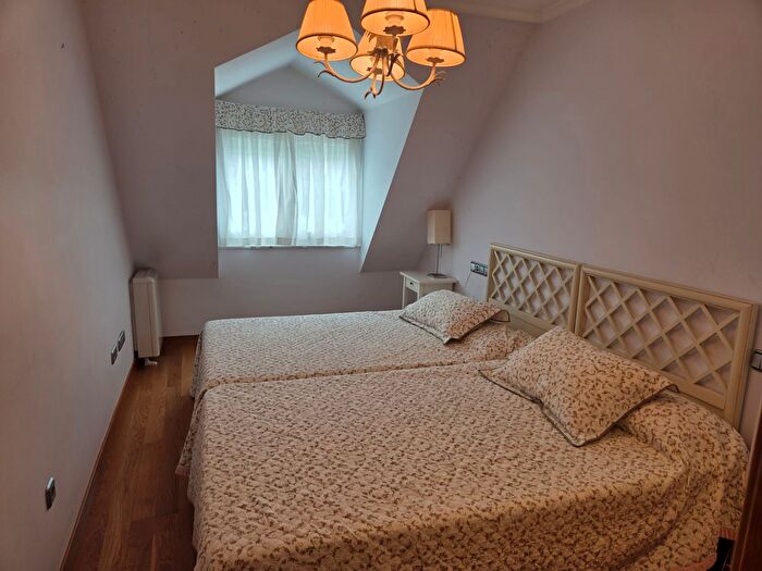 Casas en venta y pisos alquiler - 2