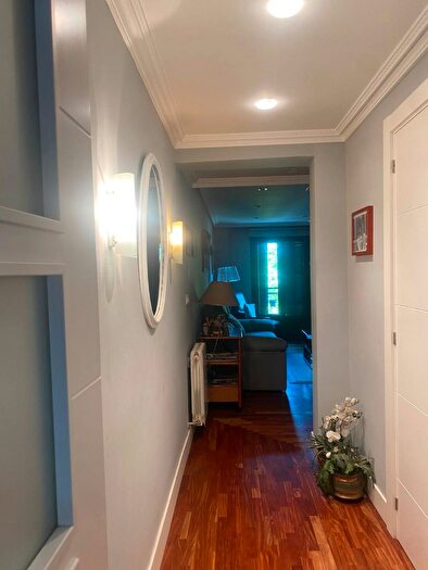 Casas en venta y pisos alquiler - 3