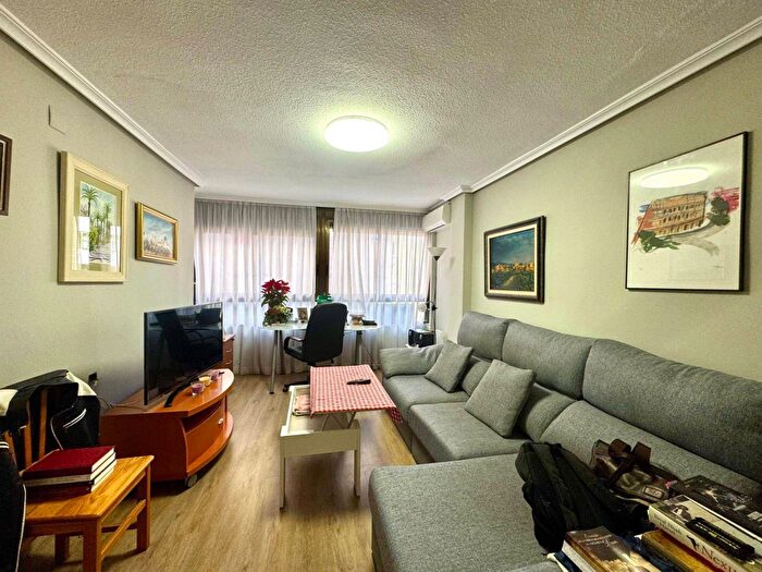 Casas en venta y pisos alquiler - 2