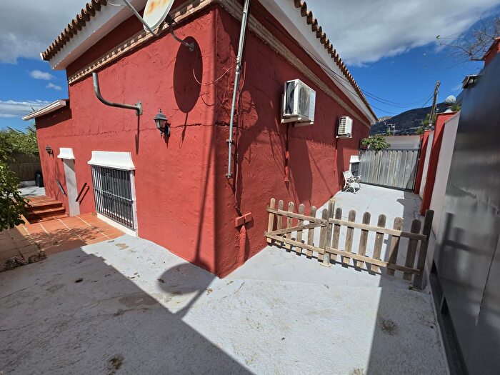 Casas en venta y pisos alquiler - 2