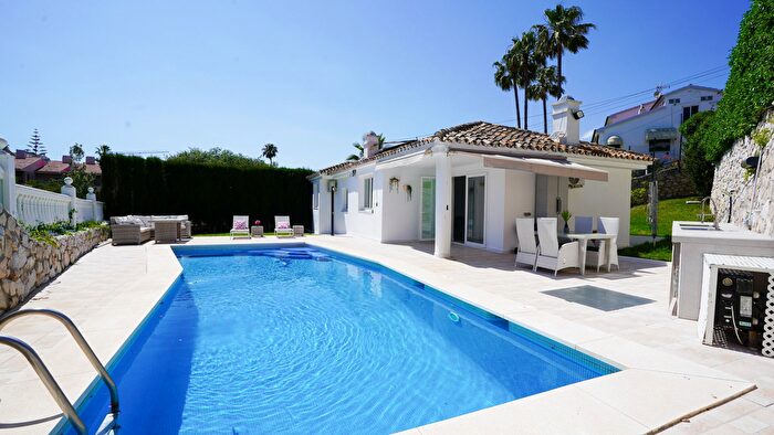 Casa en alquiler en El Faro de Calaburra Chaparral, Mijas de 3 habitaciones