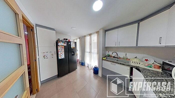 Casas en venta y pisos alquiler - 2