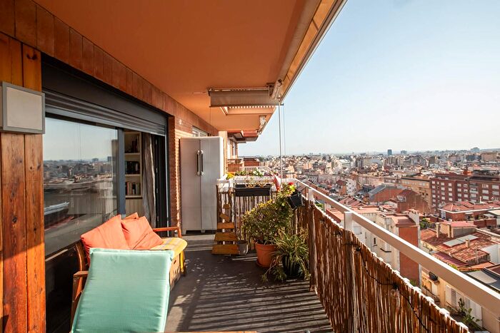 Casas en venta y pisos alquiler - 1