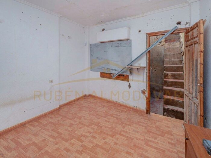Casas en venta y pisos alquiler - 2