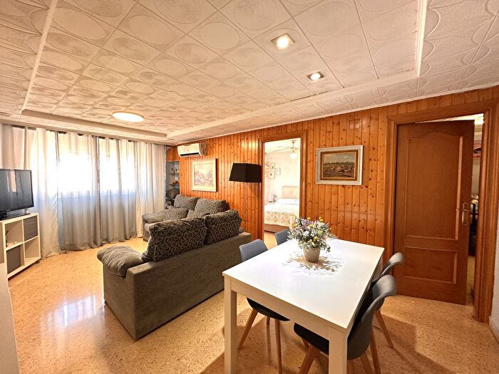 Piso en venta en Tavernes Blanques, Valencia de 4 habitaciones