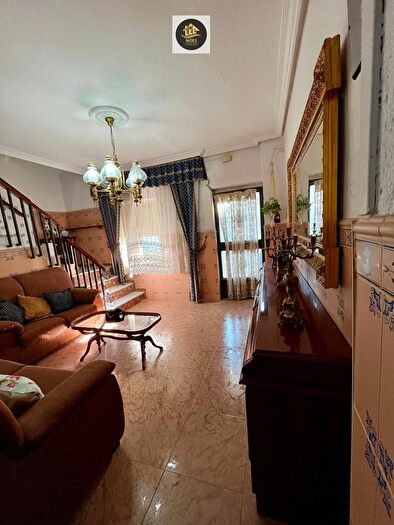 Casas en venta y pisos alquiler - 1