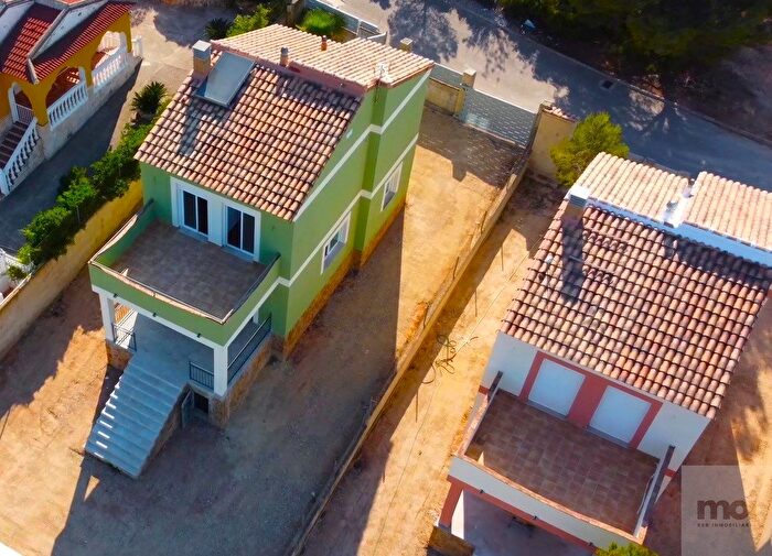 Casas en venta y pisos alquiler - 1