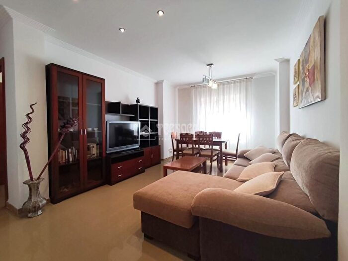 Casas en venta y pisos alquiler - 2