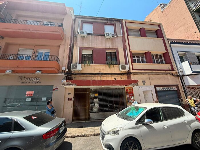 Casas en venta y pisos alquiler - 1