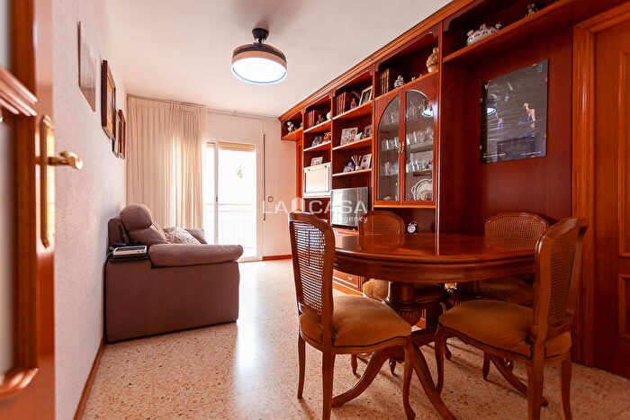 Piso en venta en Horta Guinardó, Can Baró de 3 habitaciones