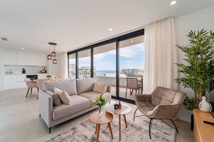Piso en venta en El Higuerón, Fuengirola de 2 habitaciones