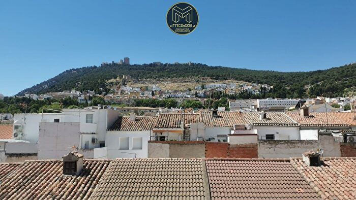 Casas en venta y pisos alquiler - 1
