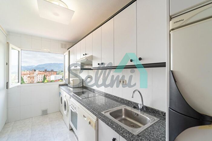 Casas en venta y pisos alquiler - 3