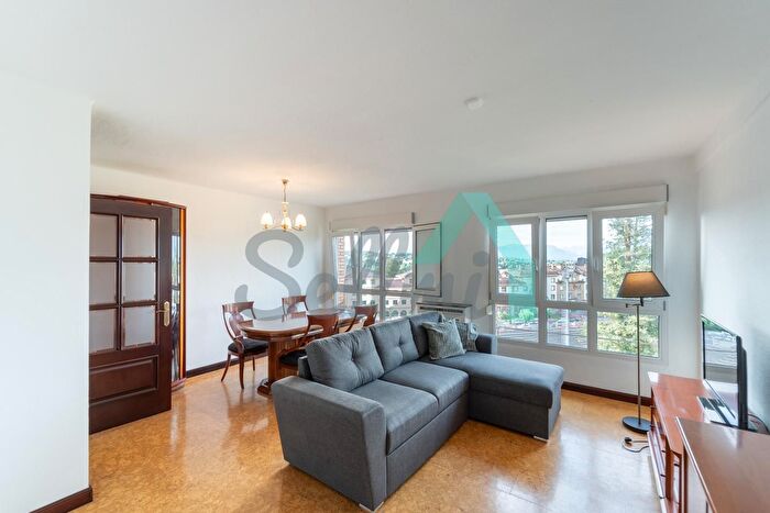 Casas en venta y pisos alquiler - 1