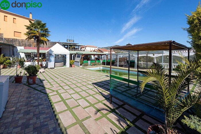 Casas en venta y pisos alquiler - 3
