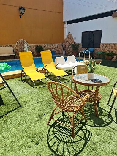 Casas en venta y pisos alquiler - 2