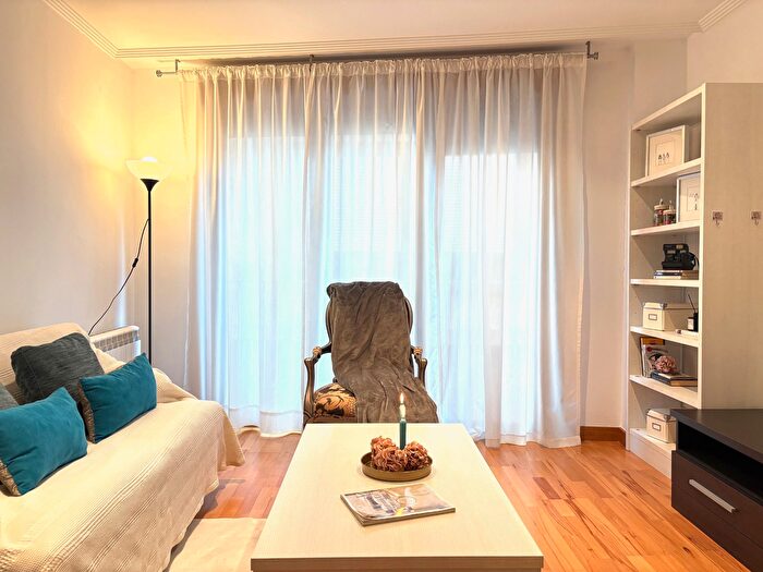 Casas en venta y pisos alquiler - 2
