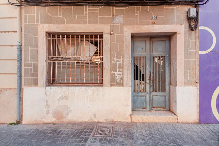 Casas en venta y pisos alquiler - 3