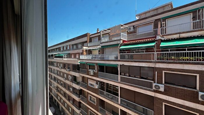 Casas en venta y pisos alquiler - 2