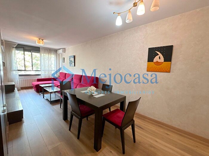 Casas en venta y pisos alquiler - 1