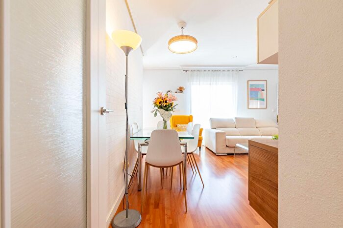 Casas en venta y pisos alquiler - 2