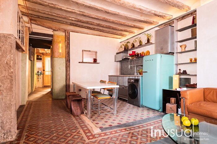 Casas en venta y pisos alquiler - 1