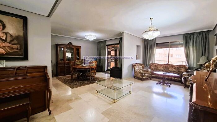 Casas en venta y pisos alquiler - 1