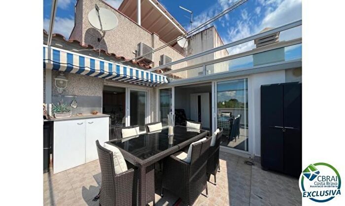 Casas en venta y pisos alquiler - 3