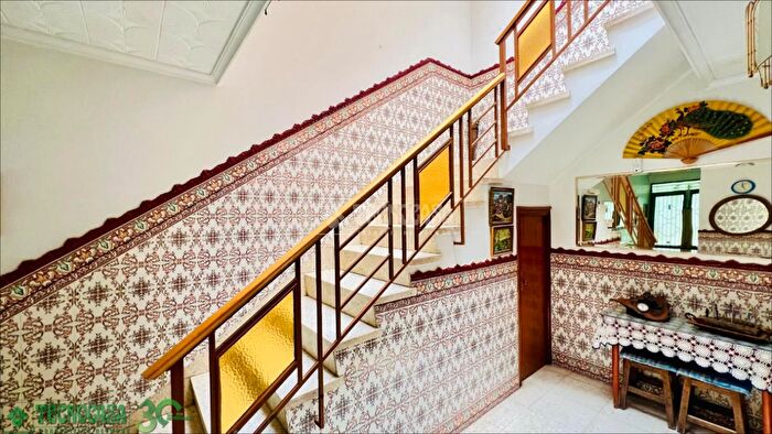 Casas en venta y pisos alquiler - 3