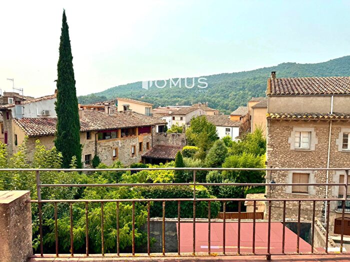 Piso en venta en Besalú, Girona de 3 habitaciones