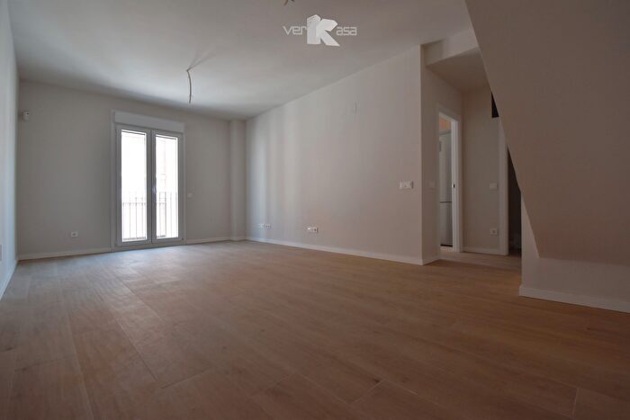 Casas en venta y pisos alquiler - 2