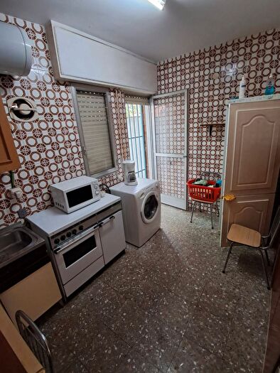 Casas en venta y pisos alquiler - 3