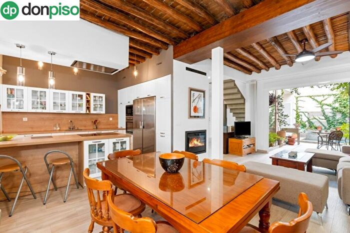 Casas en venta y pisos alquiler - 3
