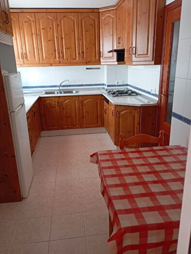 Casas en venta y pisos alquiler - 2