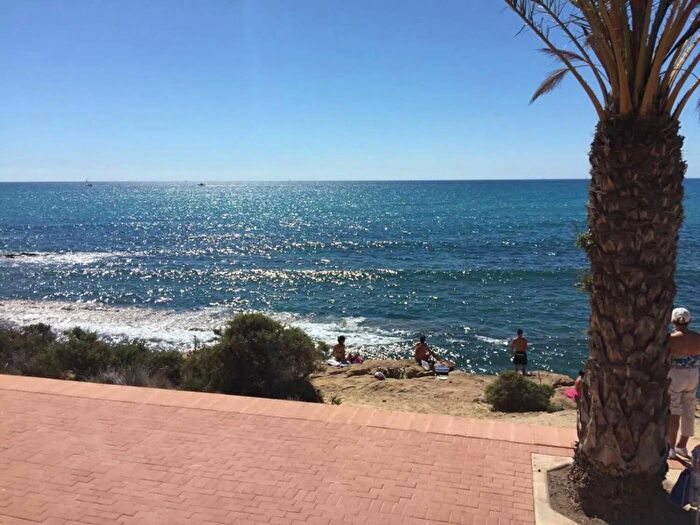 Casa en venta en Comunitat Valenciana, Alicante de 5 habitaciones