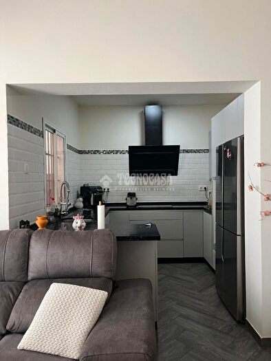 Casas en venta y pisos alquiler - 2