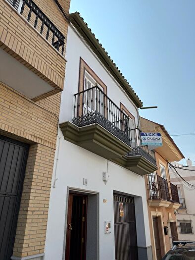 Casa en venta en Morón de la Frontera, Sevilla de 4 habitaciones
