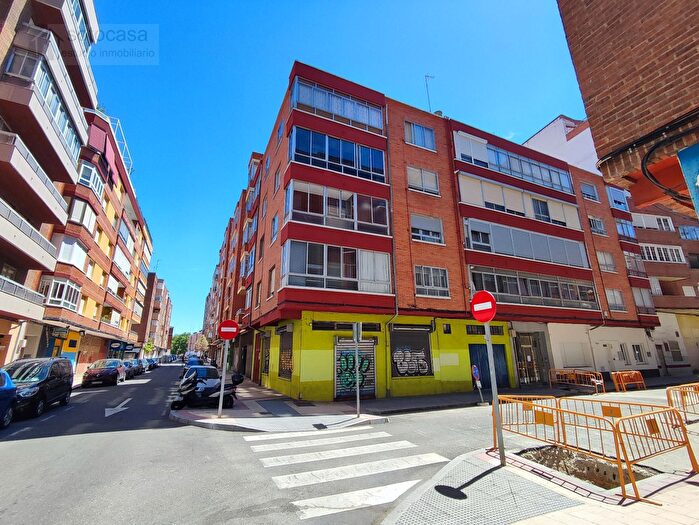 Casas en venta y pisos alquiler - 1