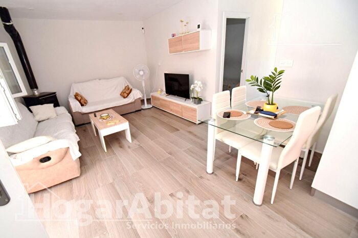 Casa en venta en Chilches Xilxes, Castellón de 3 habitaciones