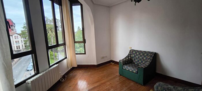 Casas en venta y pisos alquiler - 2