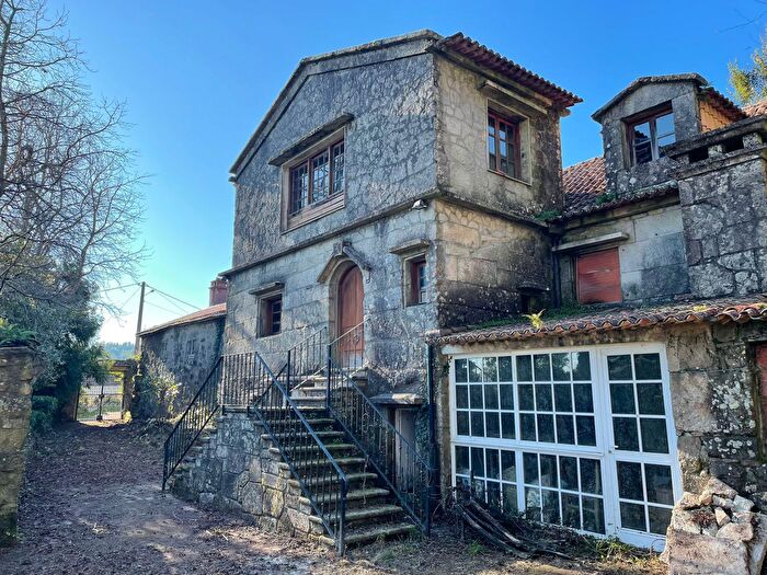 Casa en venta en Tomiño, Pontevedra de 4 habitaciones