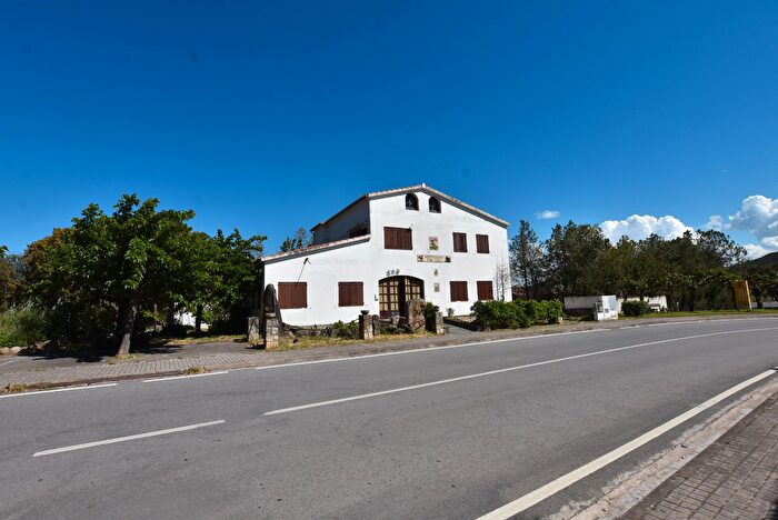 Casa en venta en Maçanet de Cabrenys, Girona de 5 habitaciones