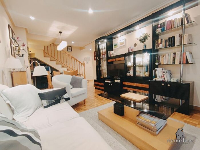 Casas en venta y pisos alquiler - 3