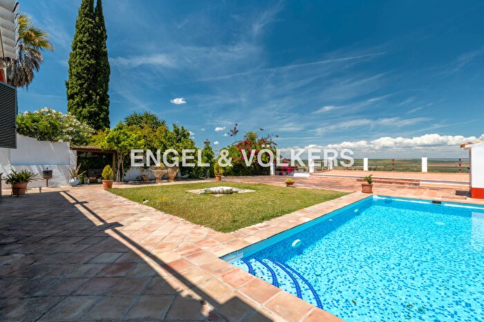 Casa en venta en Aznalcázar, Sevilla de 4 habitaciones