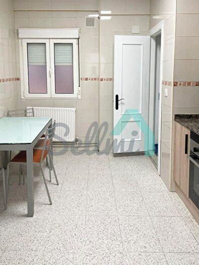 Casas en venta y pisos alquiler - 3