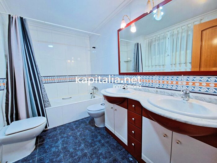 Casas en venta y pisos alquiler - 2
