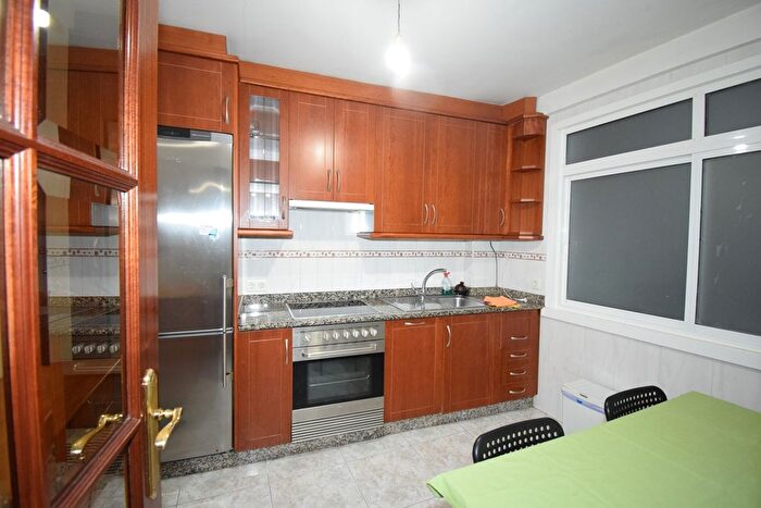 Casas en venta y pisos alquiler - 3